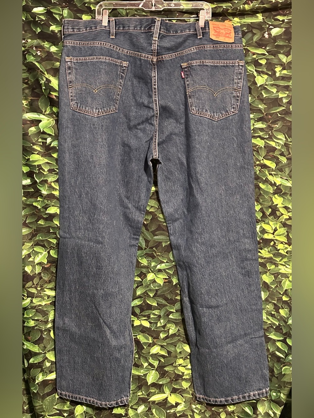 Levi 550 Denim Jeans Mens Reg Fit 46 x 32 Blue Dark Wash - Picture 2 of 6